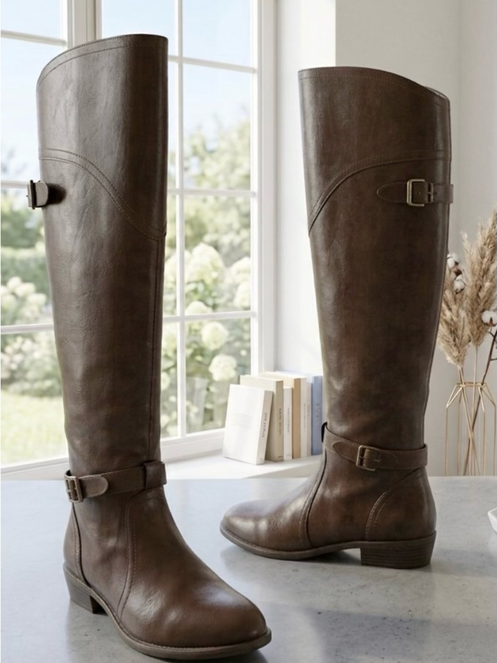 Women's Tall Riding Boots in Brown